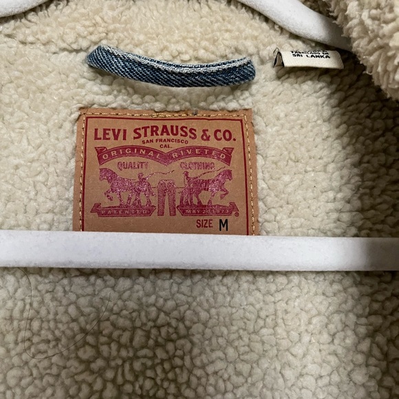 Levi Jacket - Picture 3 of 3